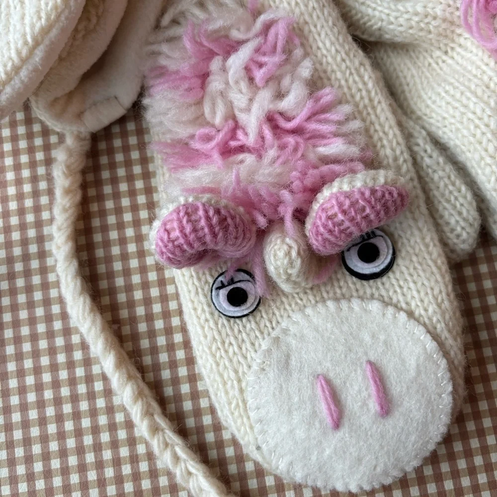 Nirvana Designs Unicorn Hat.Hand Knit + Mittens. wool. Handmade.NEW.M/L youth‎